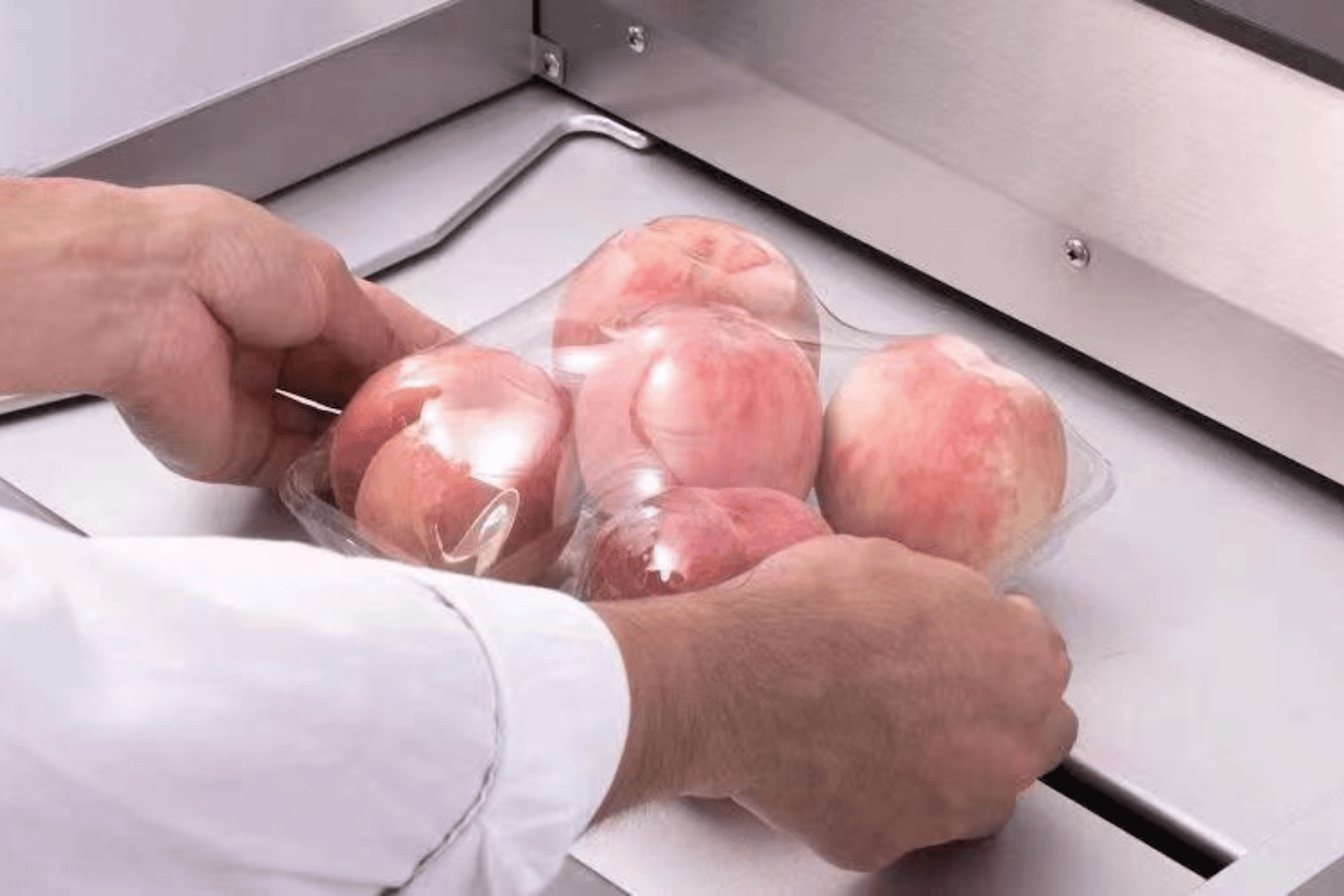 Peach packaging machine